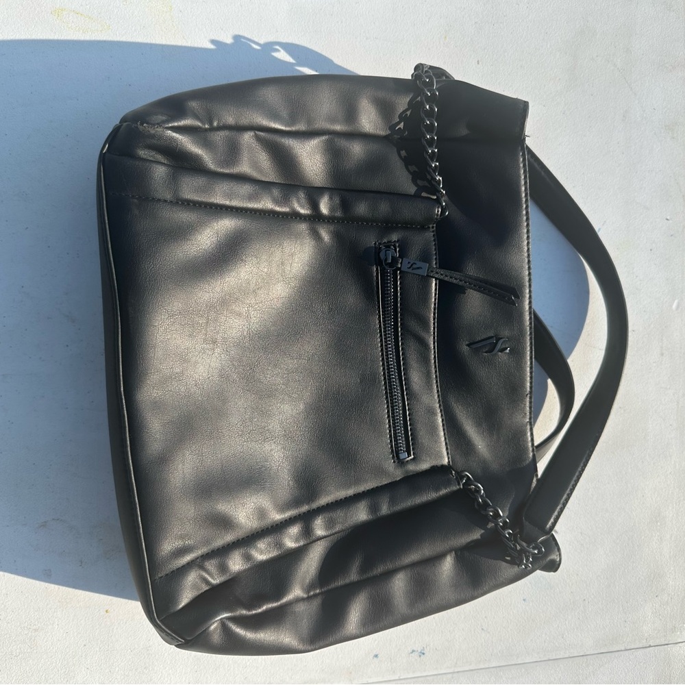 Black soft leather Simply Vera purse